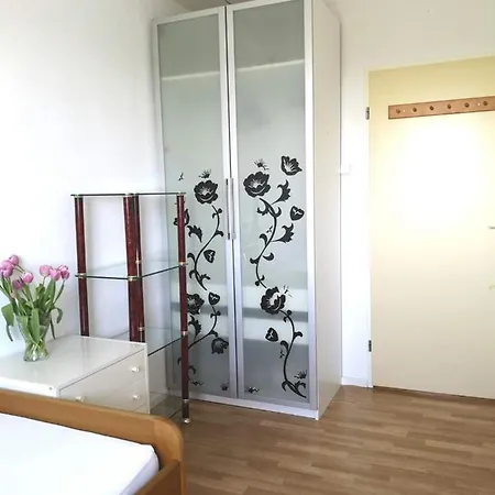 家庭共享amsterdam机场/阿姆斯特丹10分钟 *